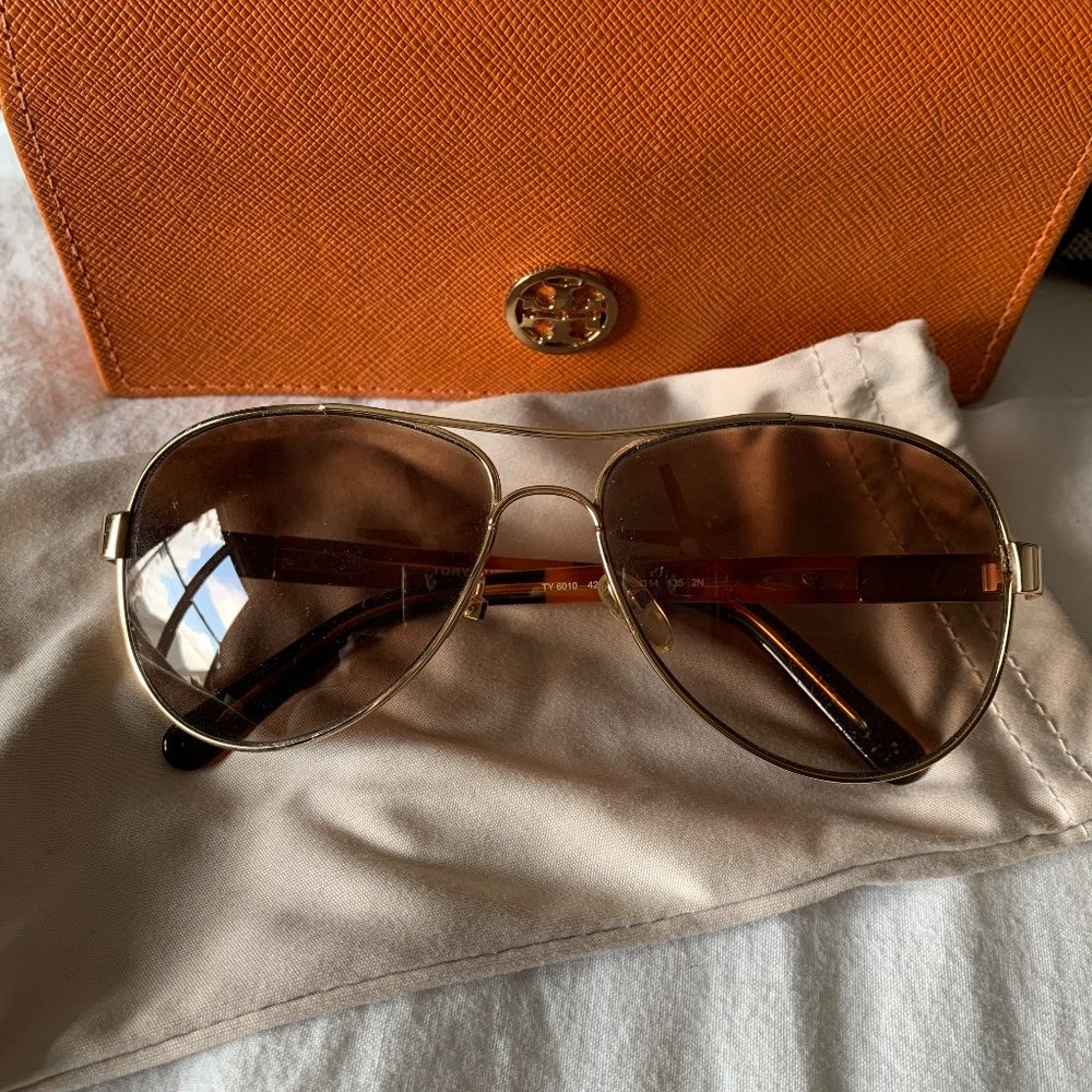 Tory Burch Aviator Sunglasses